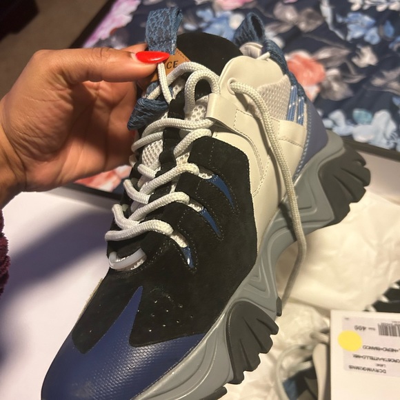 Versace sneakers - Picture 4 of 8